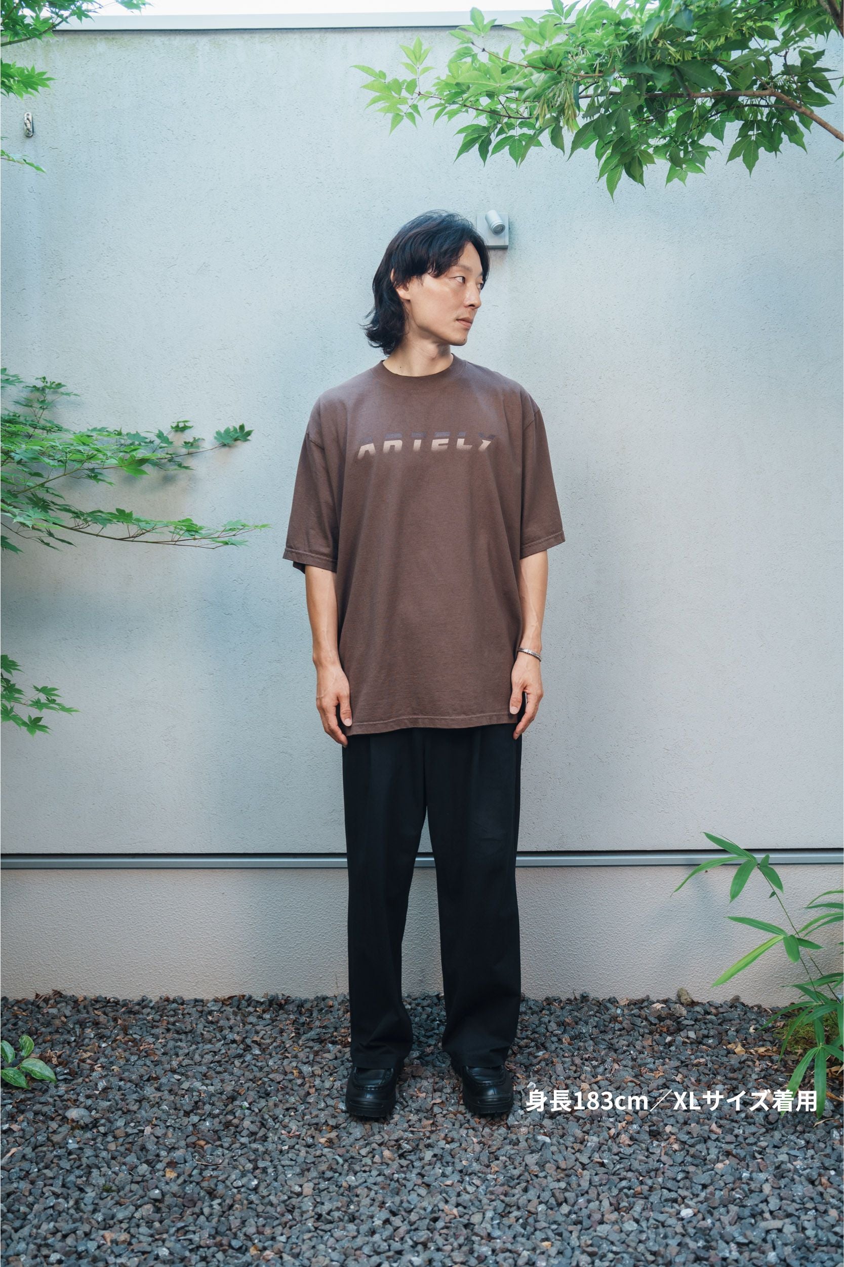 森の蝶 T-shirt（Brown）