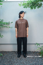 森の蝶 T-shirt（Brown）