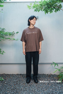 森の蝶 T-shirt（Brown）
