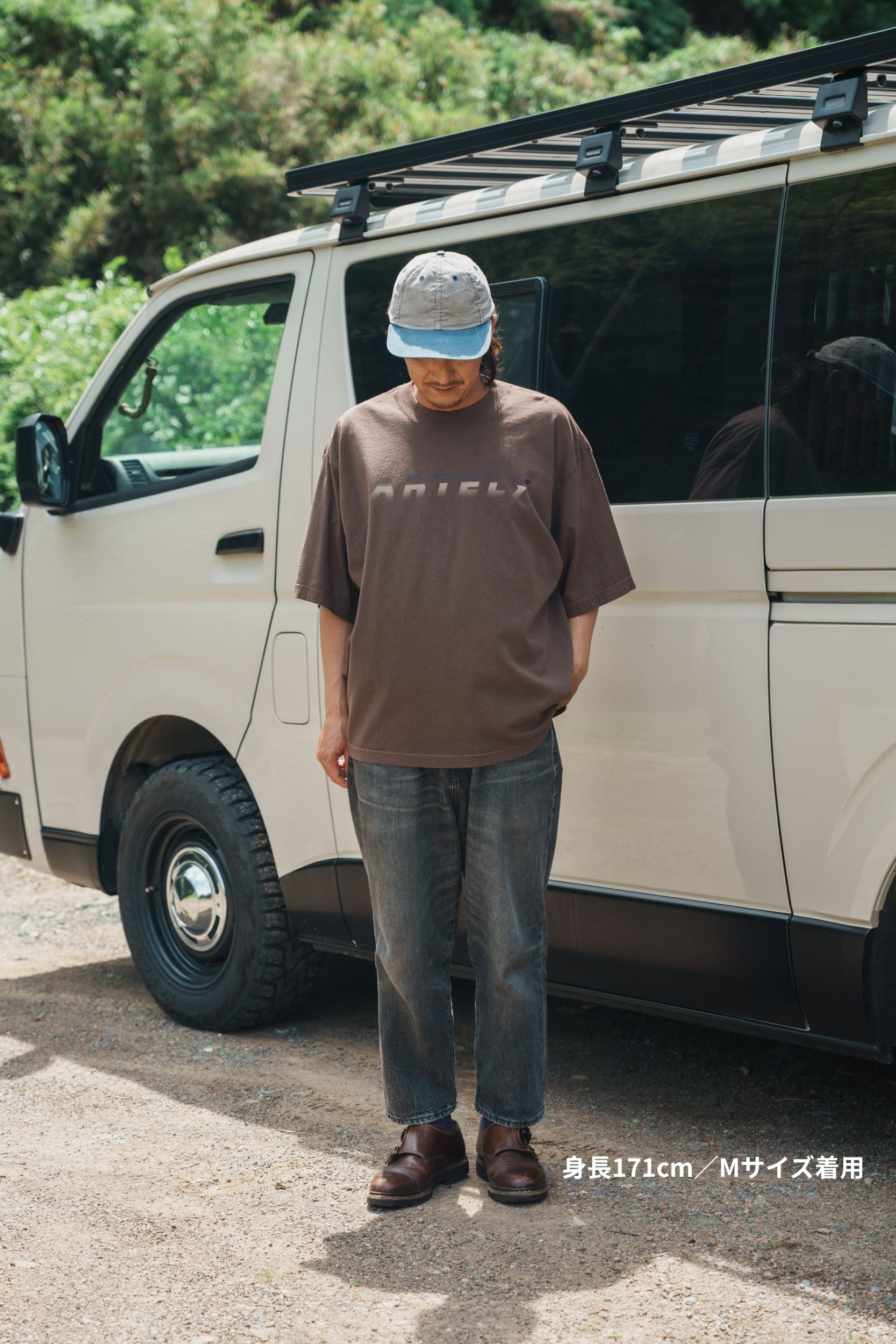 森の蝶 T-shirt（Brown）