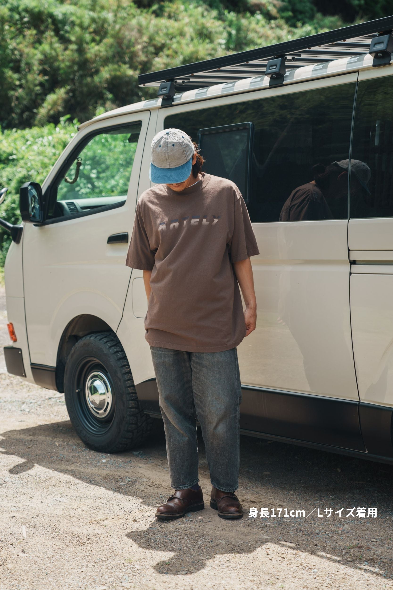 森の蝶 T-shirt（Brown）