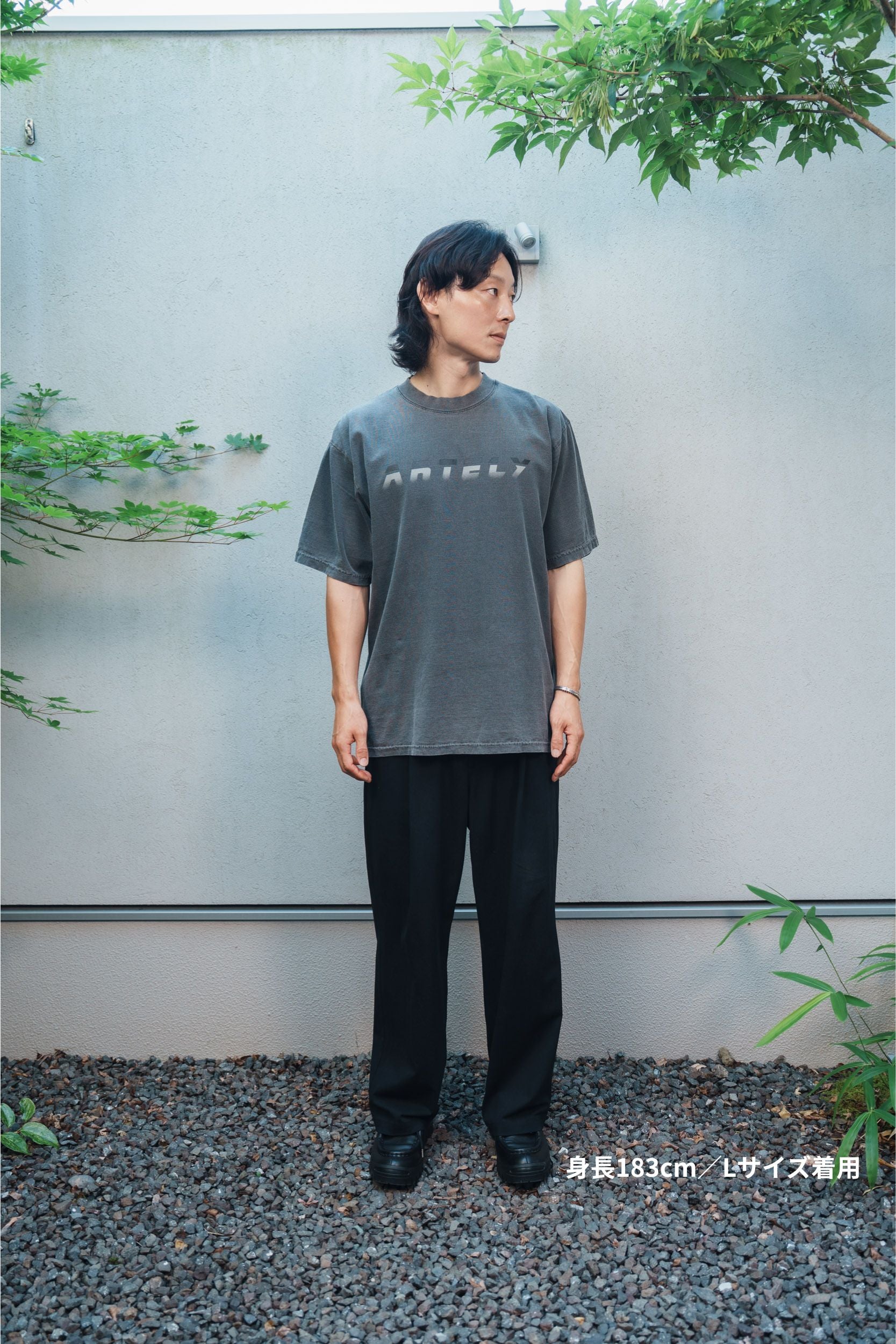 森の蝶 T-shirt（Gray）