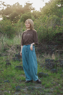 森の蝶 T-shirt（Brown）