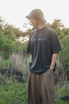 森の蝶 T-shirt（Gray）