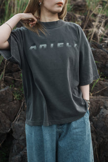 森の蝶 T-shirt（Gray）