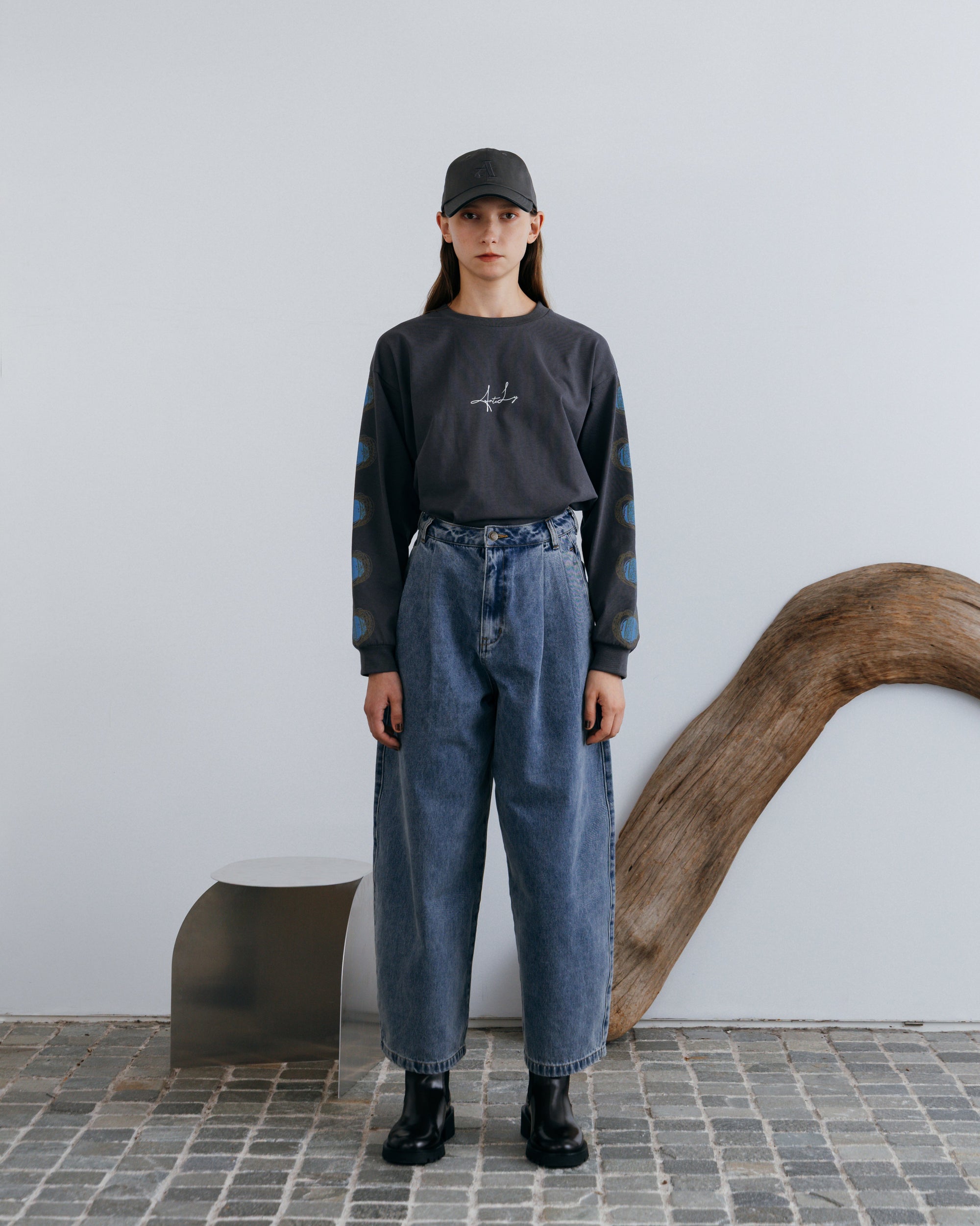 Tack Wide Denim Pants