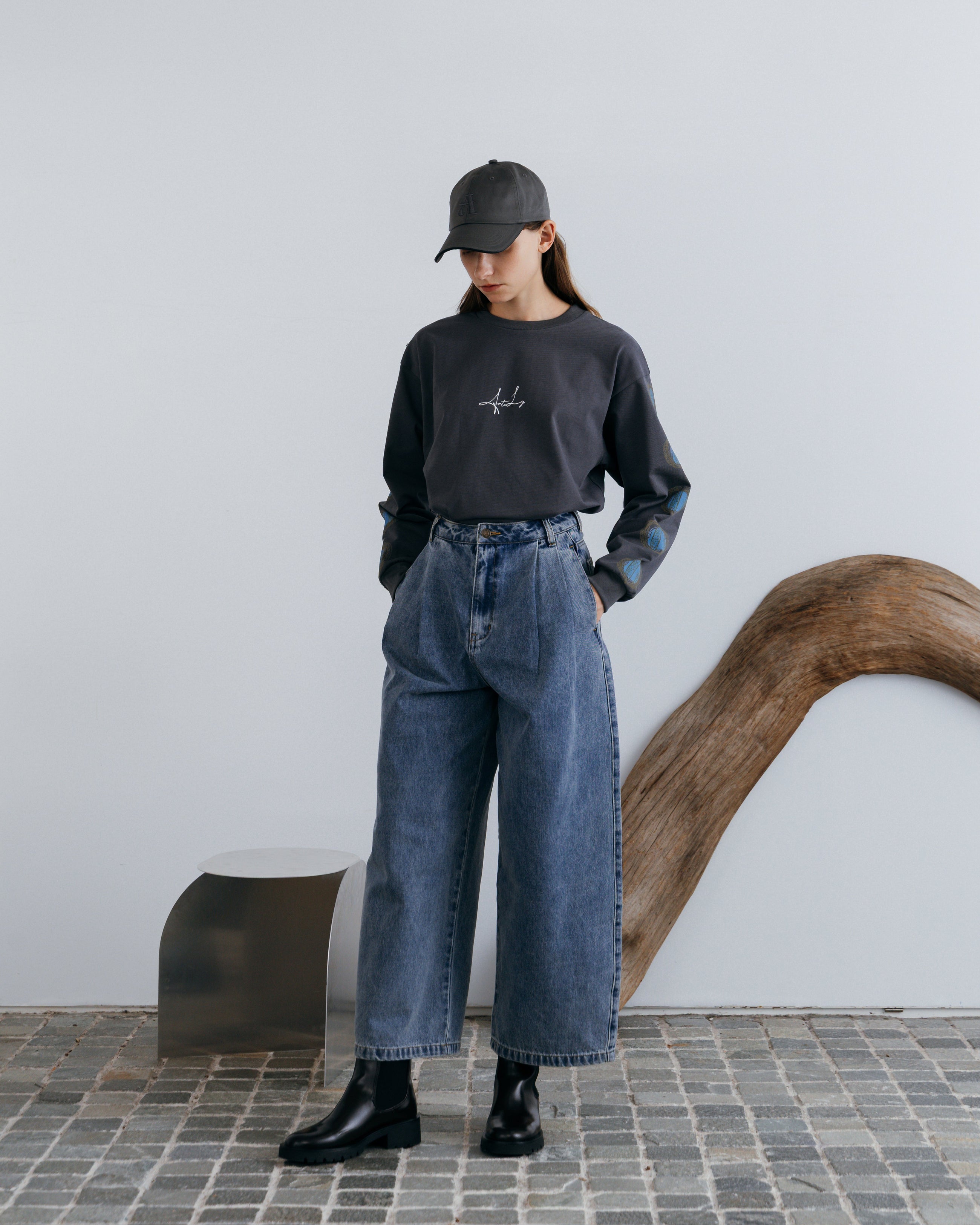 Tack Wide Denim Pants